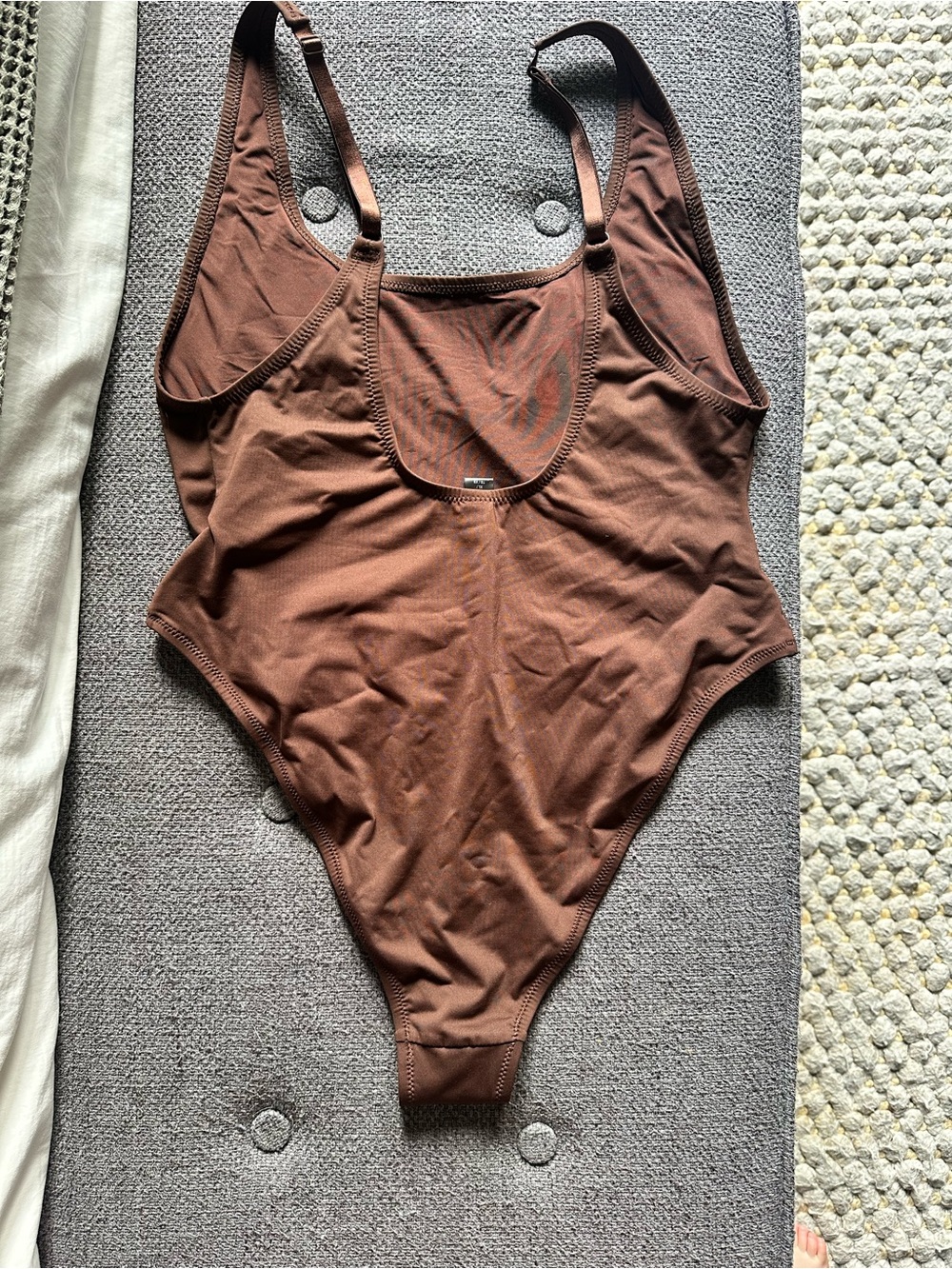 SKIMS Bundle of Scoop Neck One Piece Swimwear - Picture 4 of 11